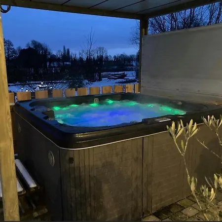 Au Champ Du Bouillon Proche De Pairi Daiza Wellness En Option *