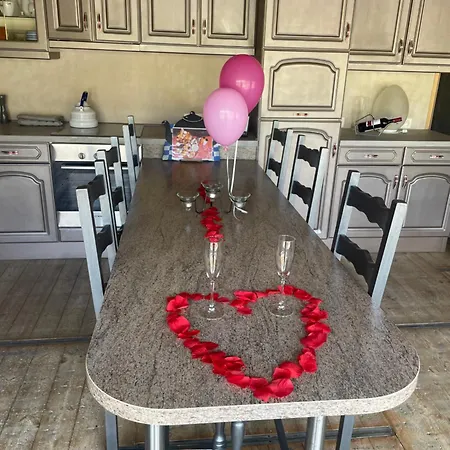 Au Champ Du Bouillon Proche De Pairi Daiza Wellness En Option Tatil Evi *